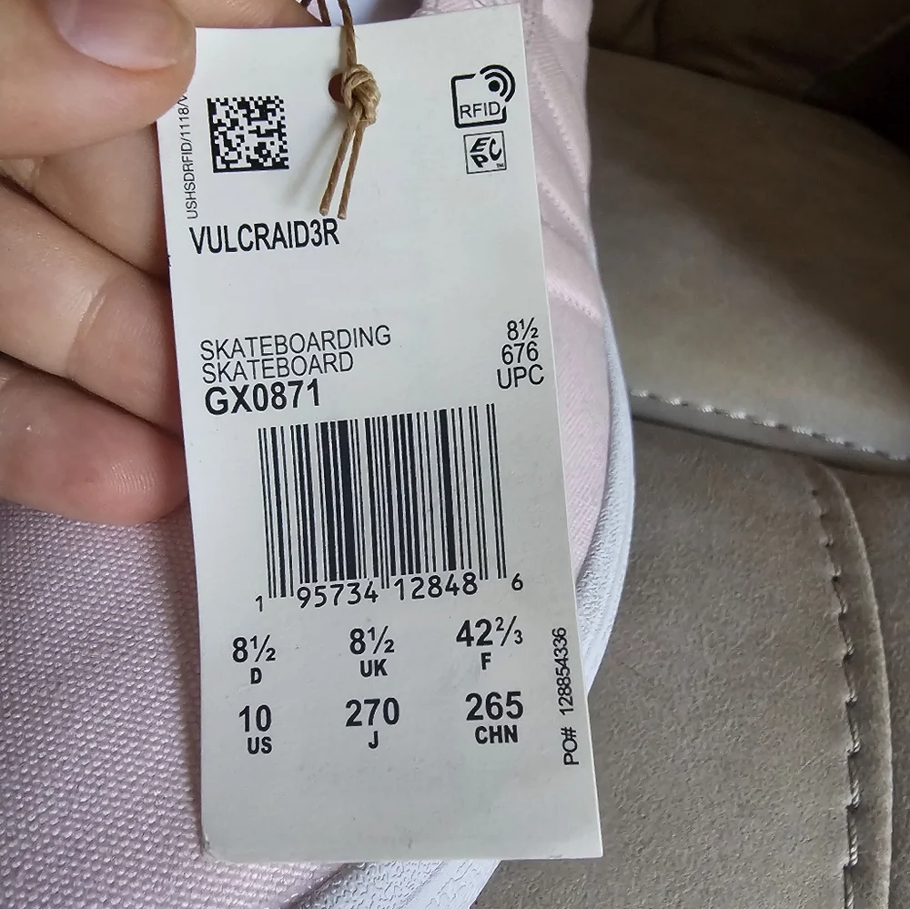 Adidas nwt vulcraid3R light pink petal skateboarding sneakers size 10‎